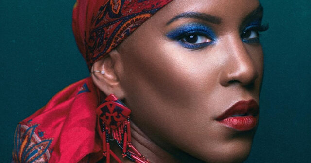 LiV Warfield